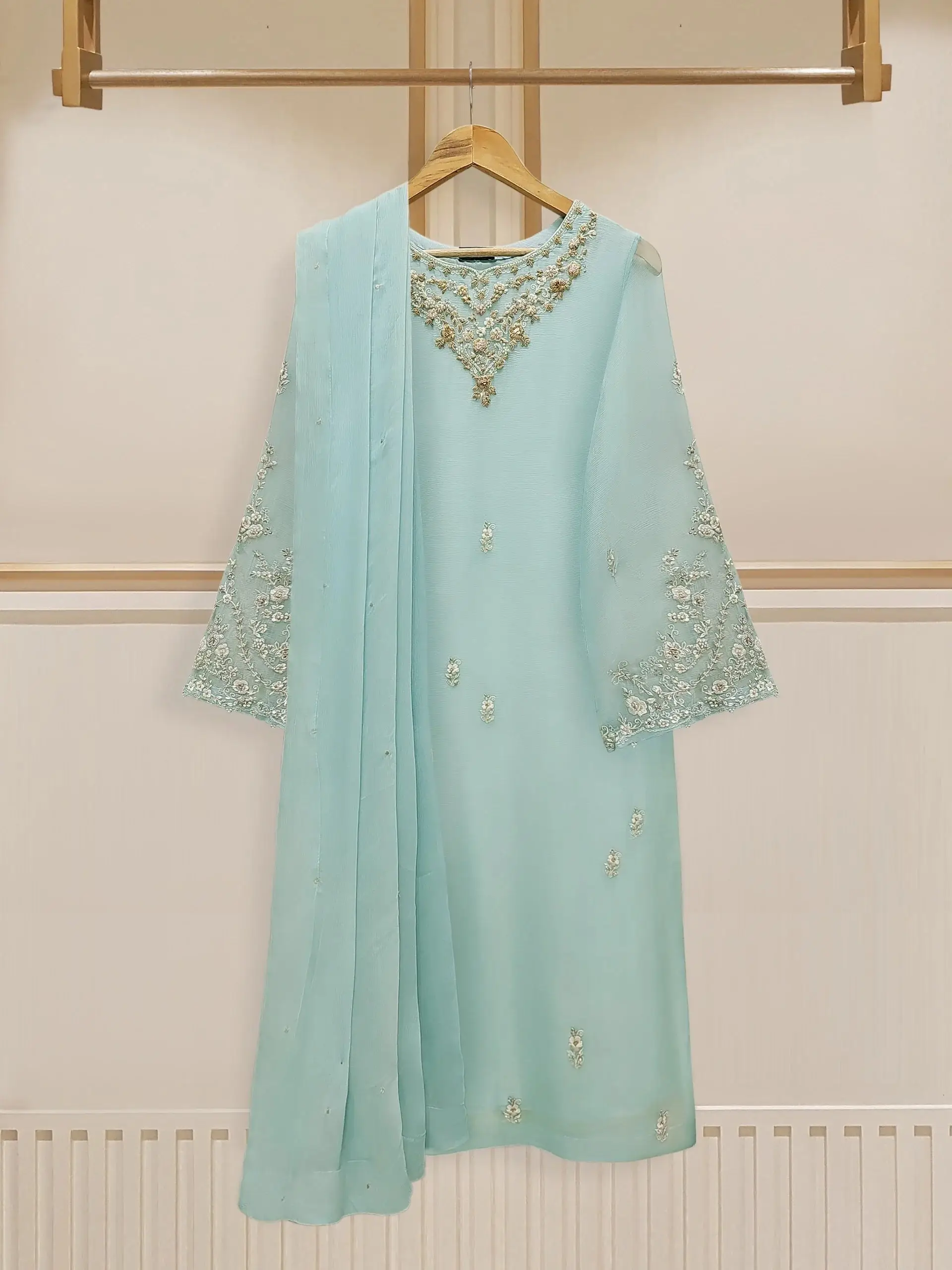 Is Buying Pakistani Clothes Online Reliable?