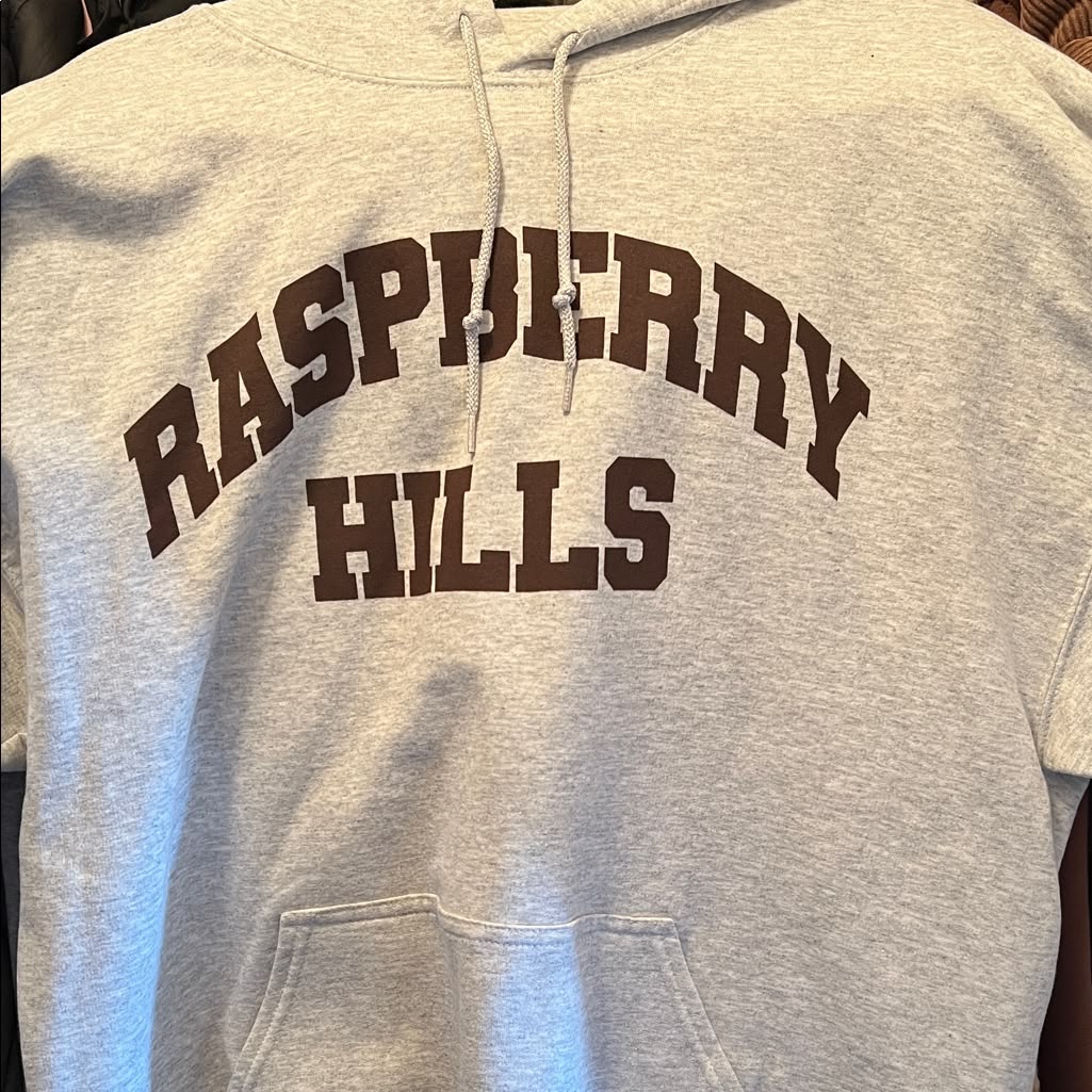 Raspberry Hills Clothing A New Style Brand for Modern Fashion Enthusiasts