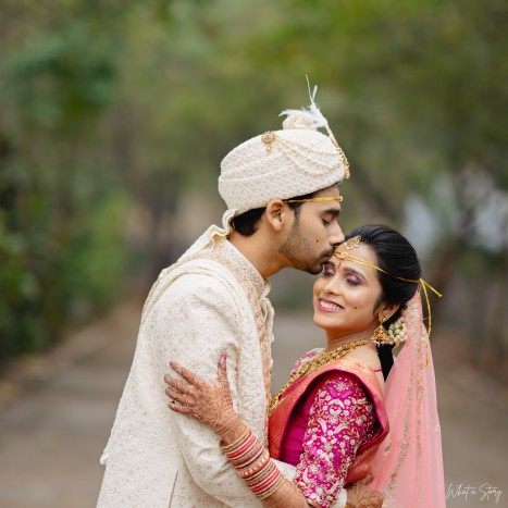 The Art of Capturing Emotions in Wedding Photography