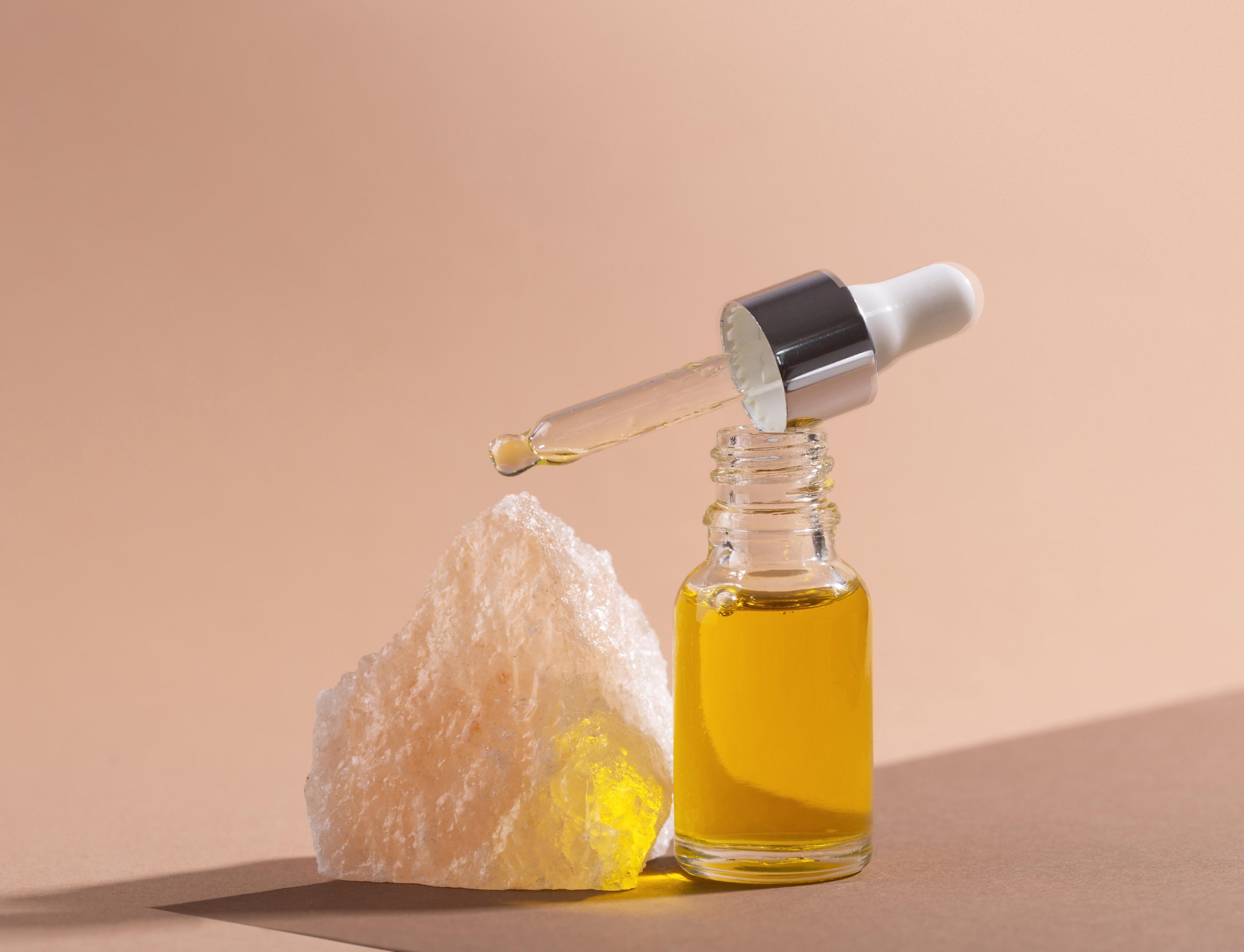 how to layer vitamin c and hyaluronic acid serums