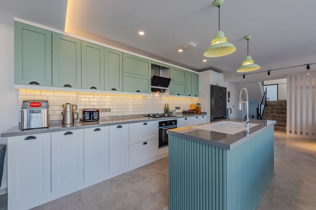 Kitchen Cabinet Makers Calgary