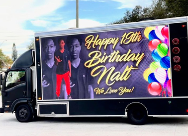 Mobile-Digital-Billboards-2