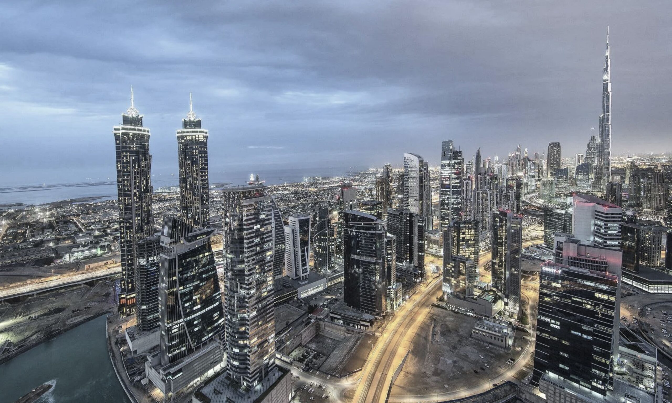 3 Bedroom Apartment in Business Bay with a Full Burj Khalifa View: What Buyers Should Know