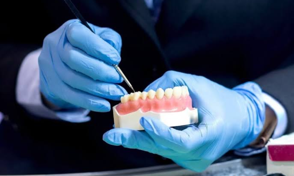 how-to-choose-the-right-denture-clinic-in-kings-lynn