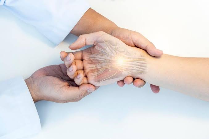 spinal fracture treatment Al Ain